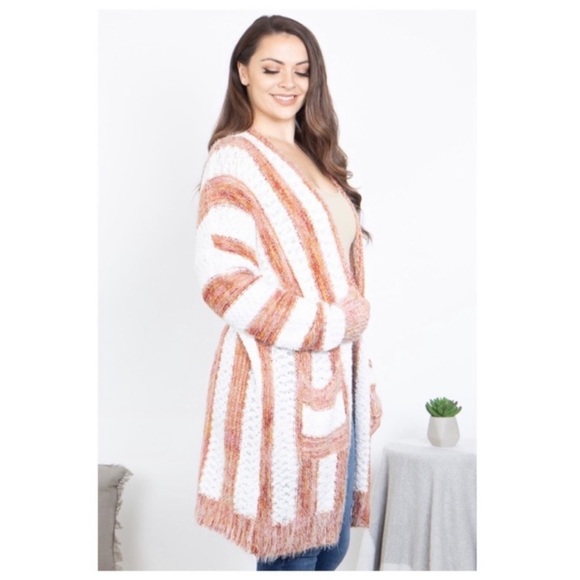 📂 Plus Size Cardigan Popcorn Sweater - Picture 5 of 5